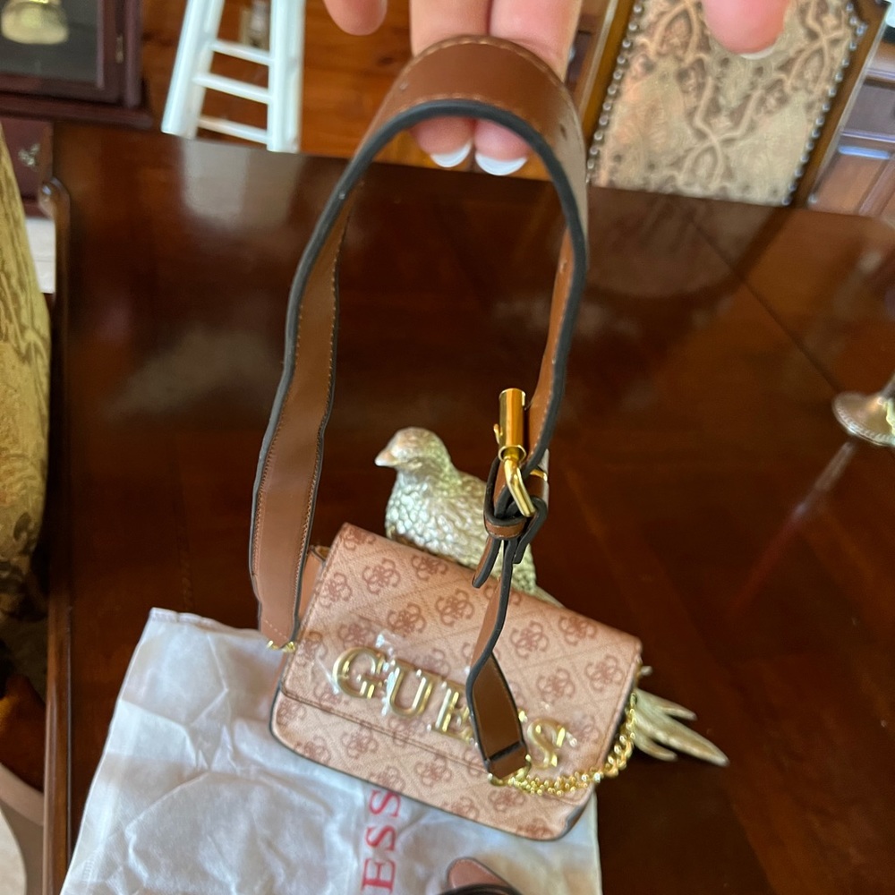 Preloved Easy Shoulder and can be a built bag
